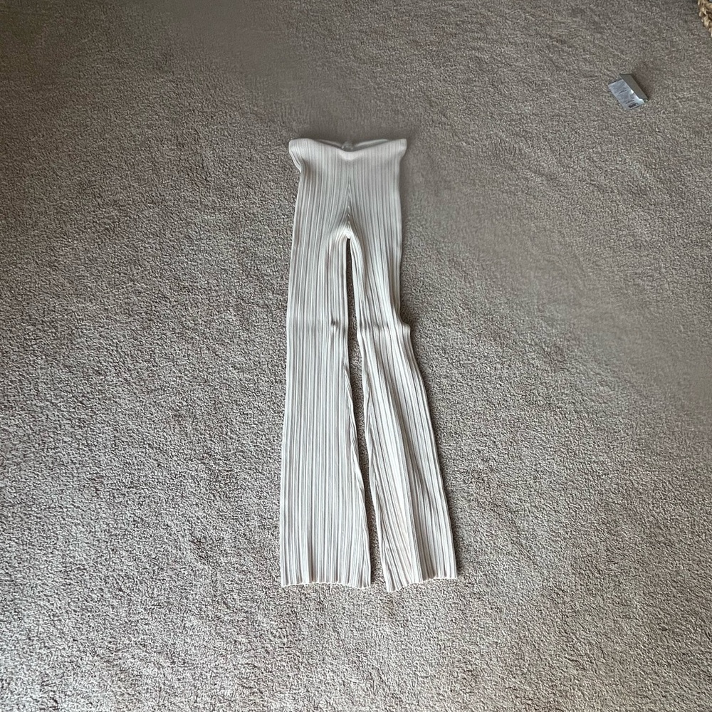 Meshki Chiara Straight Leg Rib Knit Pant - Picture 2 of 3